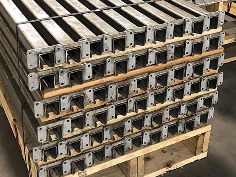 Ứng dụng xích tải trong hệ thống sản xuất tự động