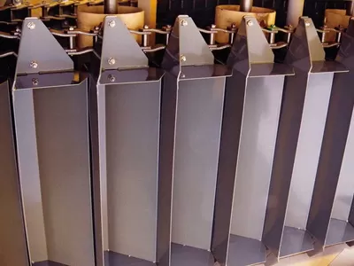 Xích Tải Công Nghiệp: Giải Pháp Vận Chuyển Hiệu Quả Cho Môi Trường Khắc Nghiệt